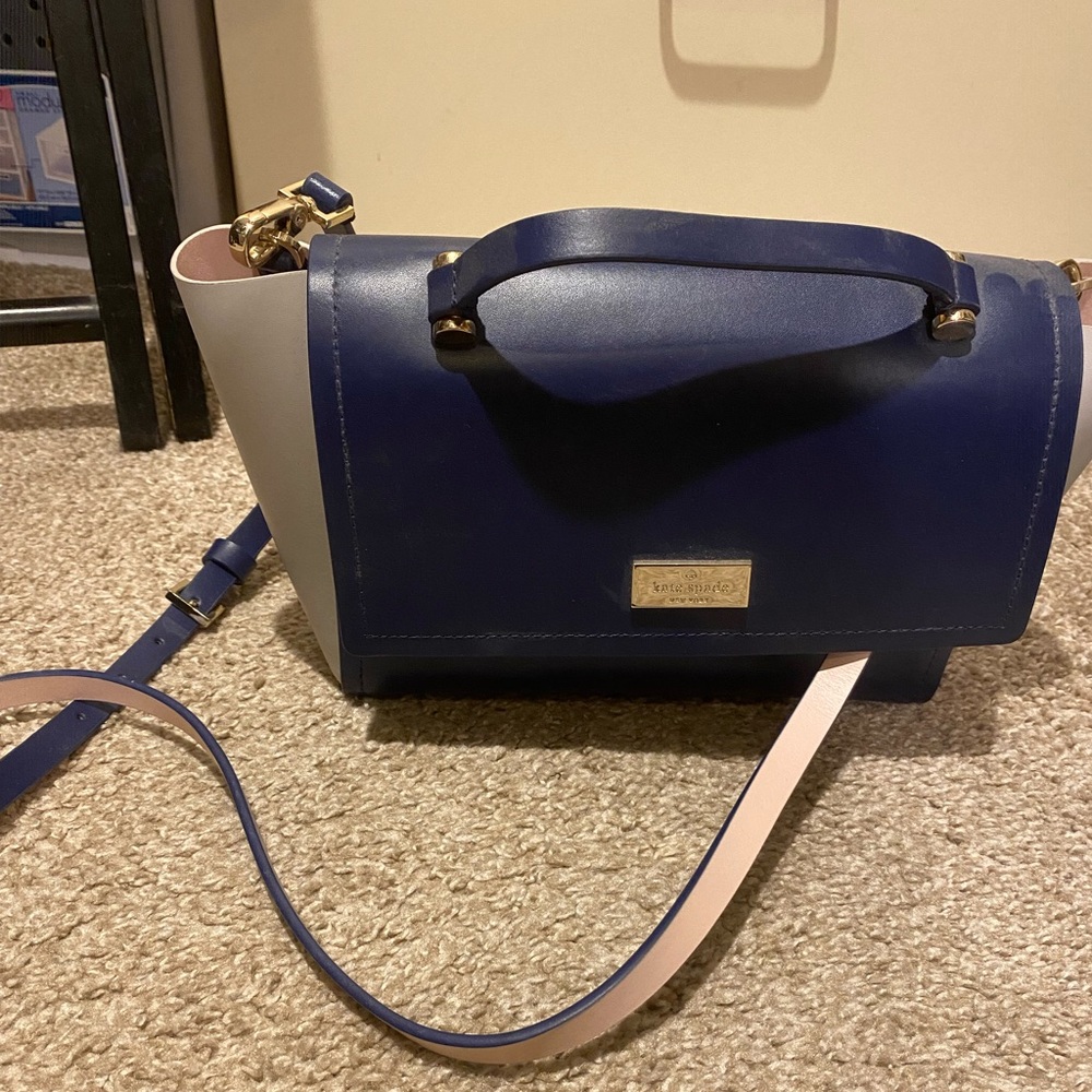Medium kate spade crossbody